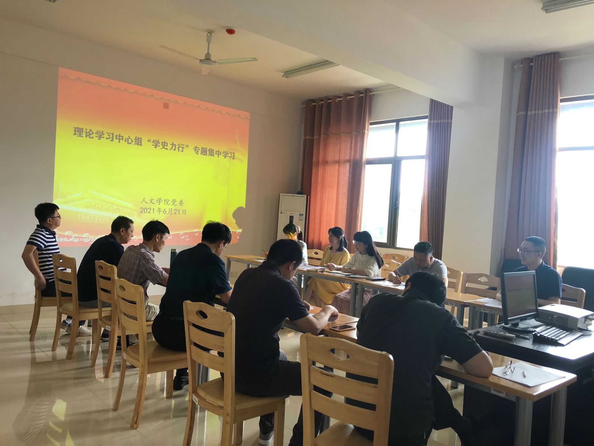 94b5f78ad3934adca8ac718e3bd87062.jpg 94b5f78ad3934adca8ac718e3bd87062.jpg