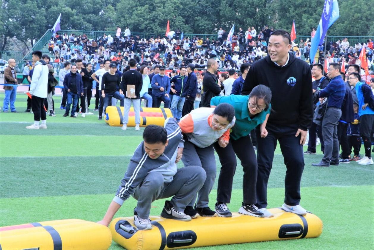 9e8ce8afe9744f6b8a8be66908b8406d.jpeg 9e8ce8afe9744f6b8a8be66908b8406d.jpeg