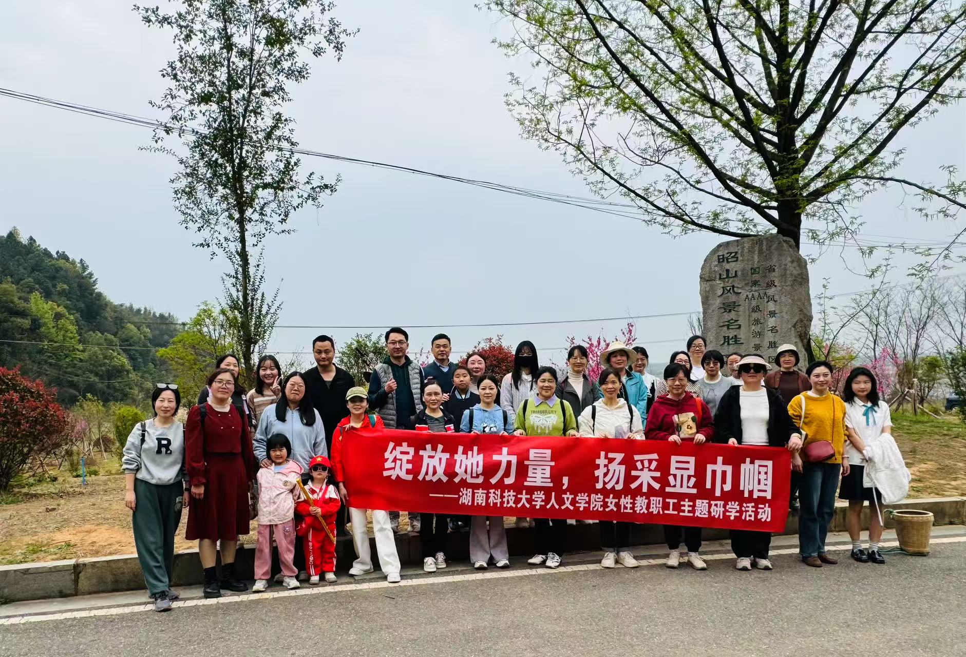 2b43393bc3974e7f98157fb6912ecee3.jpg 2b43393bc3974e7f98157fb6912ecee3.jpg