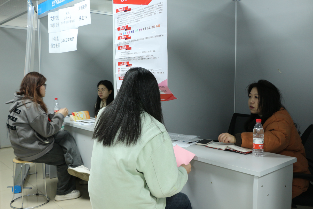 f4af81ad22b74666b9fba280c79d7136.bmp f4af81ad22b74666b9fba280c79d7136.bmp