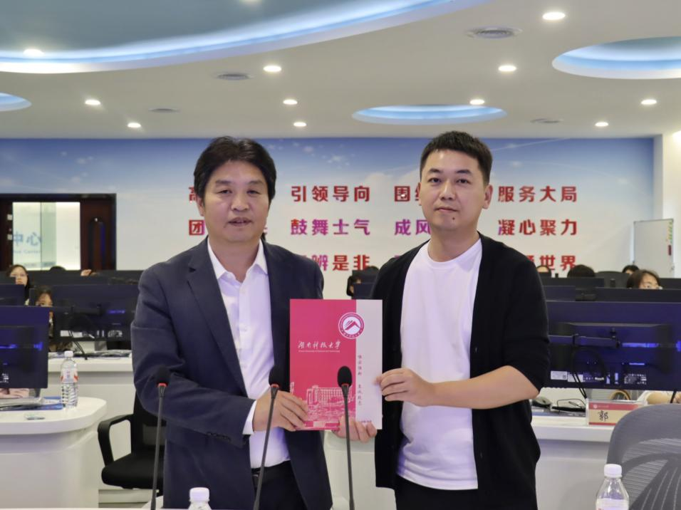 c0fd5d5b2d7949d3a3b550b2c1ea8664.png c0fd5d5b2d7949d3a3b550b2c1ea8664.png