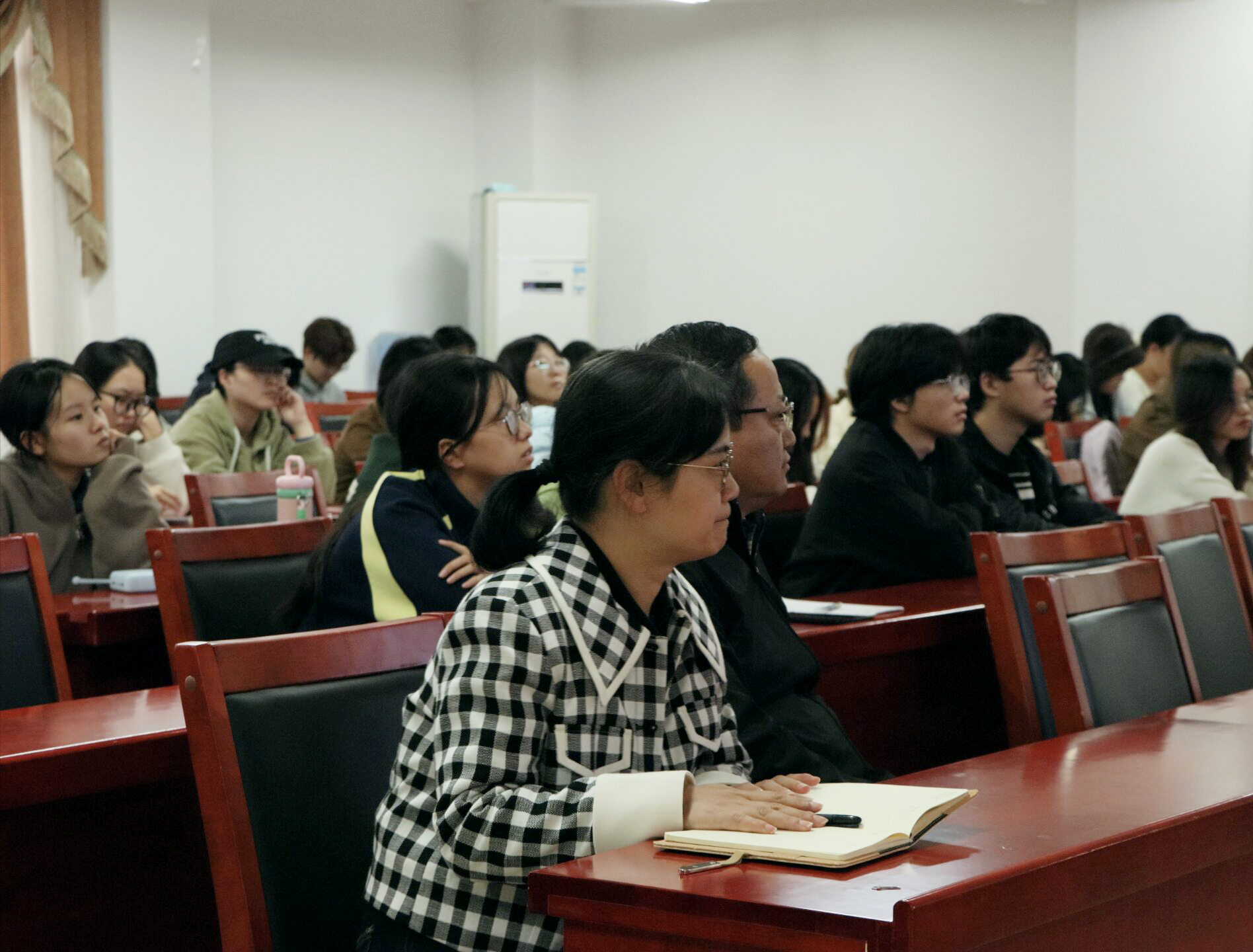 7d65fdbcbca14d3b8bc9a3ce7de045fe.png 7d65fdbcbca14d3b8bc9a3ce7de045fe.png